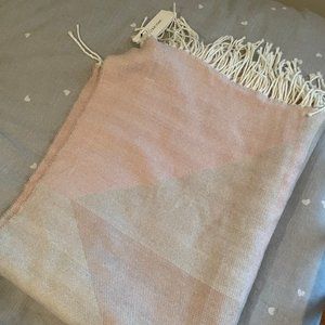 Calvin Klein Scarf/Wrap